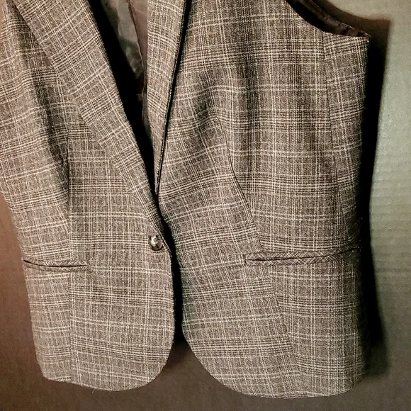 Van Heusen Studio Stretch Brown Plaid Ladies Vest - Medium - Picture 4 of 14